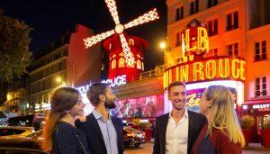 Paris: Eiffel Tower Dinner Cruise with a Moulin Rouge Show